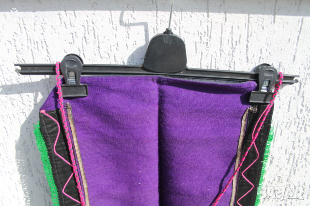 Вълнена престилка , снимка 2 - Антикварни и старинни предмети - 44515522