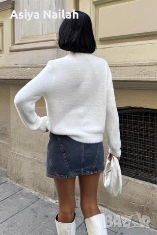 Дамска бяла блуза с златиста брошка и камъни – елегантен модел, снимка 4 - Блузи с дълъг ръкав и пуловери - 52792630