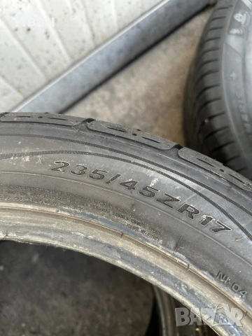 2БР. Летни гуми 235/45/17 , снимка 2 - Гуми и джанти - 54209387