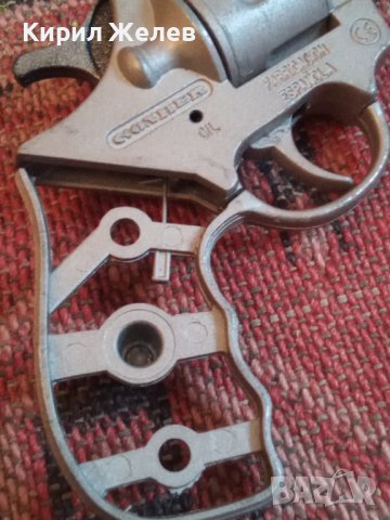 Пистолет играчка револвер стар метален 41266, снимка 9 - Колекции - 42822161