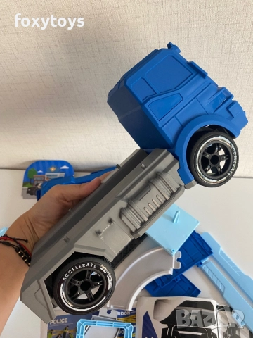 Полицейски камион - паркинг - 2 в 1, снимка 11 - Коли, камиони, мотори, писти - 51417320