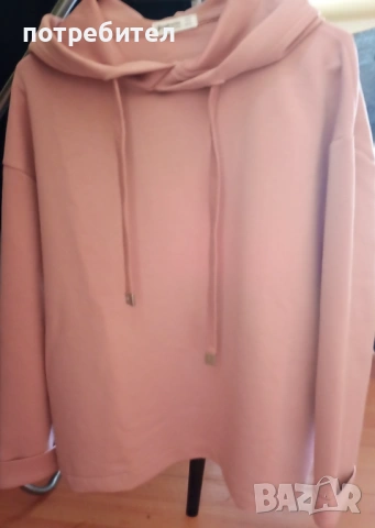 Плътен ватиран суичър.