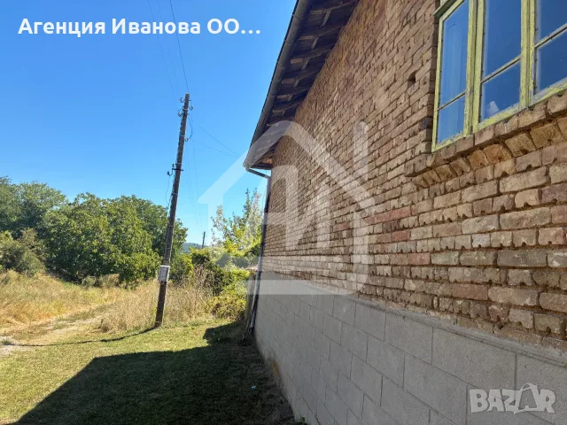 Къща с голям двор и плевник в с. Конак, 20 км от Попово, снимка 3 - Къщи - 55786139