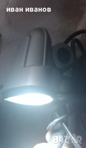 настолна лампа 