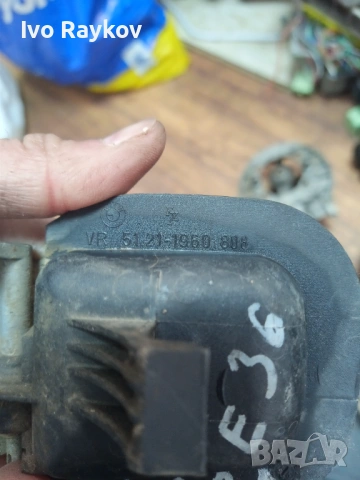 Вътрешна дръжка за  BMW E36 , 1960808 , снимка 4 - Части - 53876311
