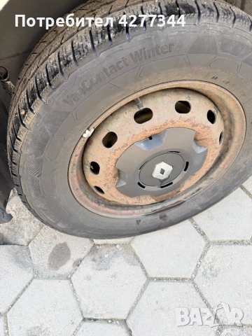 Продавам гуми с джанти за бус