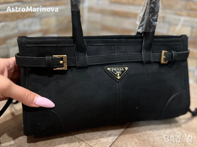 Елегантна дамска чанта тип Prada – черна, със златни елементи + дълга дръжка