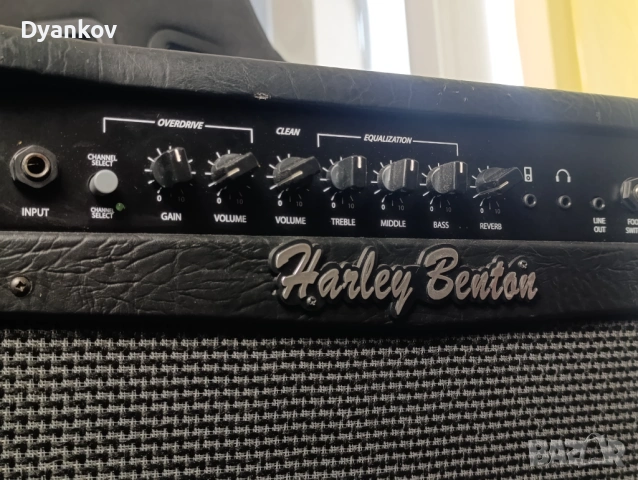 Harley Benton HB 40R Усилвател / Кубе за китара, снимка 3 - Китари - 54260127