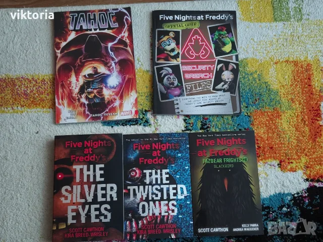 Marvel Комикс и книги FNAF Five Nights at Freddy's