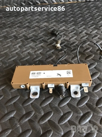 Антенен усилвател за KIA Opirus 3.5 (2006) 96280-3F000, снимка 2 - Части - 53273521