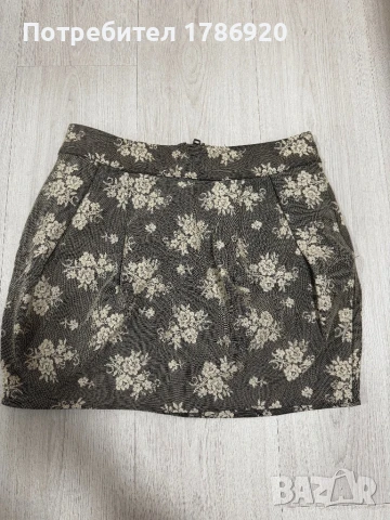 Дамски пола с флорален принт - Night Collection by Zara