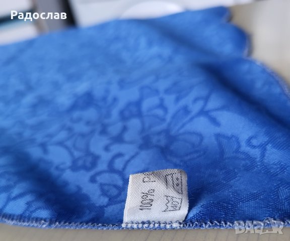 Продавам красива синя покривка за маса , снимка 1