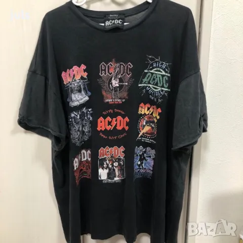 Търся тениска AC/DC Bershka / Бершка  AcDc, снимка 2 - Тениски - 27559537
