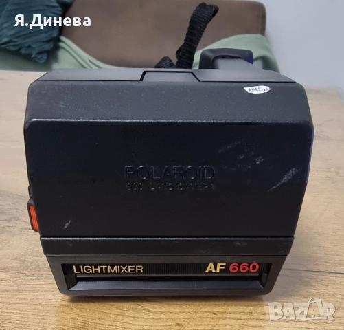 Моментален фотоапарат Polaroid AF 660, снимка 4 - Фотоапарати - 52068463