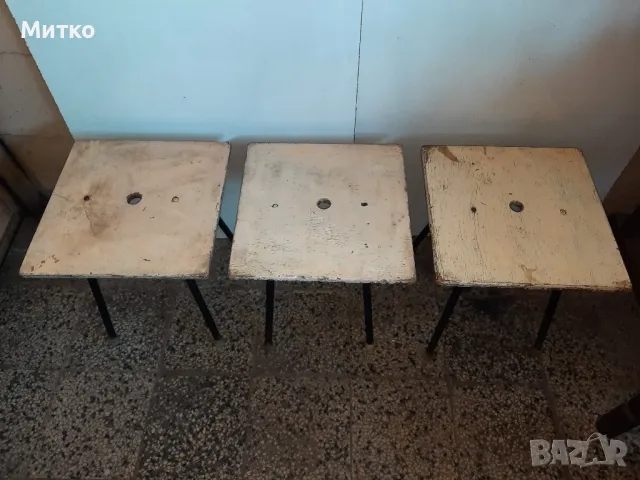 Дървени малки столчета с тръбни желязни крака, снимка 5 - Дивани и мека мебел - 47865796