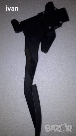 Потенциометър газ за Опел Зафира А-2.0DTI/101кс, снимка 2 - Части - 42087657