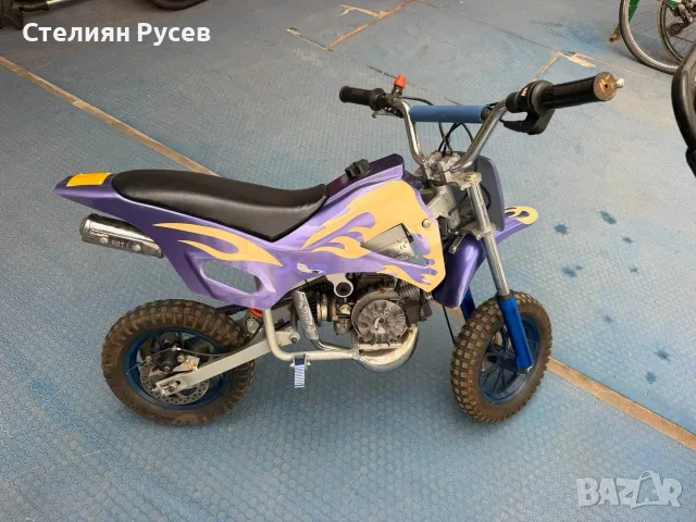 120855  детски бензинов кросов мотор  pocketbike цена 70 евро  има компресия , няма въже за палене ,