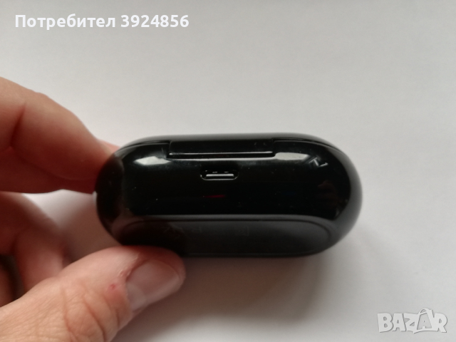Samsung Galaxy Buds+ (SM-R175) зарядна кутия, снимка 2 - Безжични слушалки - 44774396