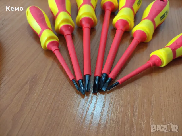 Комплект изолирани отвертки с фазомер - 7 броя до 1000V, снимка 3 - Отвертки - 47263517