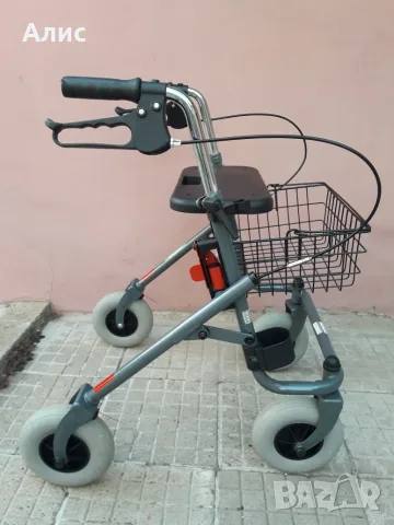 Ролатор за възрасни, снимка 2 - Ролатори - 56443659