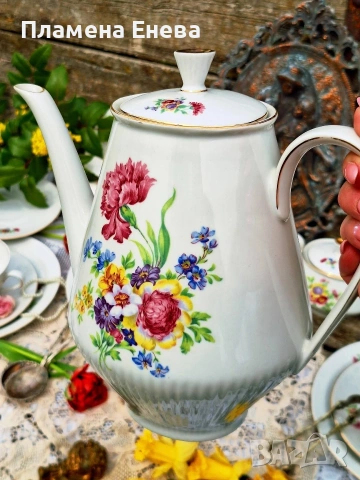 Баварски сервиз за кафе/ чай шест перосони Bareuther Bavaria , снимка 3 - Сервизи - 54253262