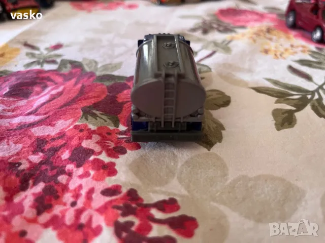 Мачбокс камионче, снимка 6 - Колекции - 49390128