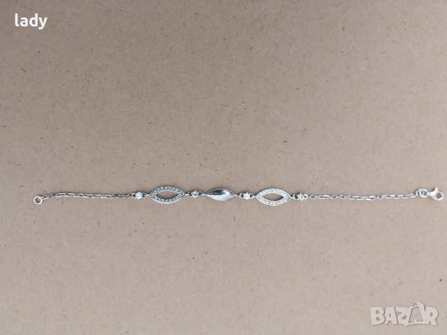 Красива, нежна дамска сребърна гривна. 19 см., снимка 2 - Гривни - 52106180