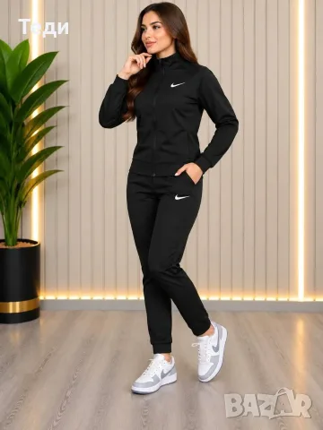 Дамски комплекти Nike 2 цвята, снимка 2 - Спортни екипи - 56416884