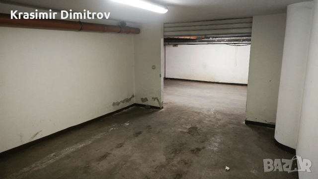 Давам под наем голям самостоятелен гараж (24 кв.м) в кв. Изток, ул. Николай Хайтов 2А., снимка 7 - Гаражи и паркоместа - 54248662
