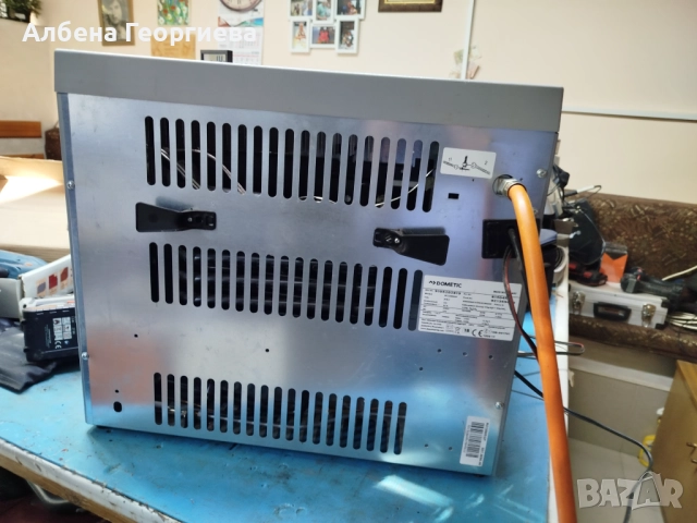 Хладилник Dometic на  12*220 V- gaz -41 литра, снимка 8 - Хладилници - 52083077