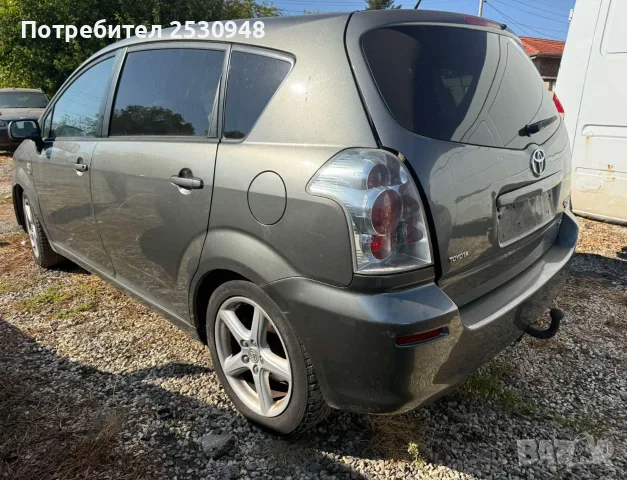 Toyota Corolla Verso 2.2 D-CAT На части, снимка 4 - Автомобили и джипове - 56416510