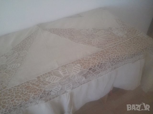 Стара градска покривка, снимка 2 - Антикварни и старинни предмети - 36830511