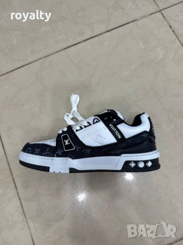 Louis Vuitton Маратонки Черно и Бяло 