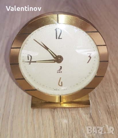 Старинен механичен часовник  JAZ