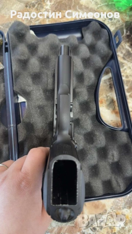 Beretta 92 FS, снимка 5 - Бойно оръжие - 53293398