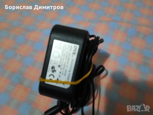 Продавам захранващ адаптер 24 V, 0.75 A, снимка 3 - Кабели и адаптери - 35457123