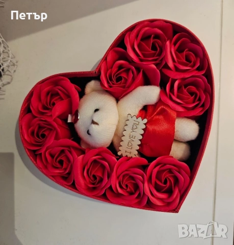 Подаръчна кутия във форма на сърце