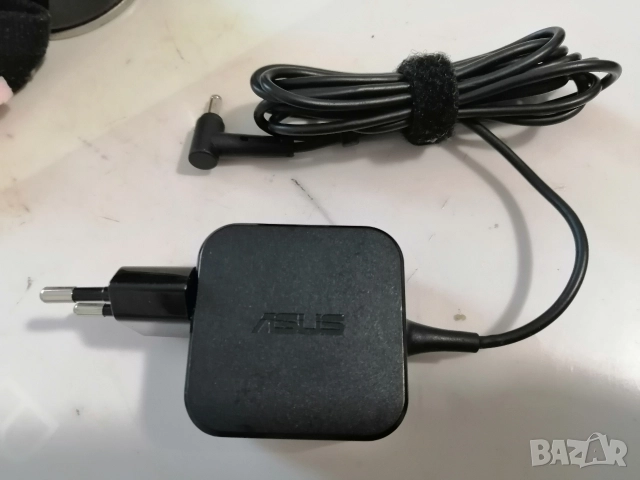ASUS ADP 33W Зарядно за таблет /лаптоп