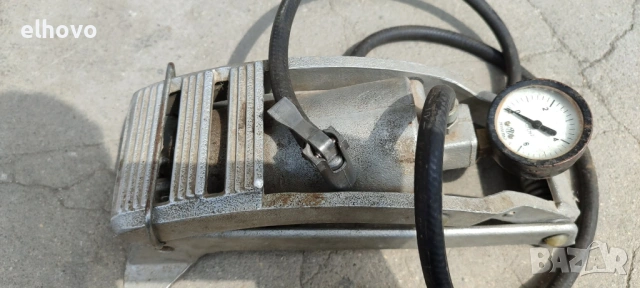 Стара алуминиева крачна помпа, снимка 5 - Антикварни и старинни предмети - 54351798