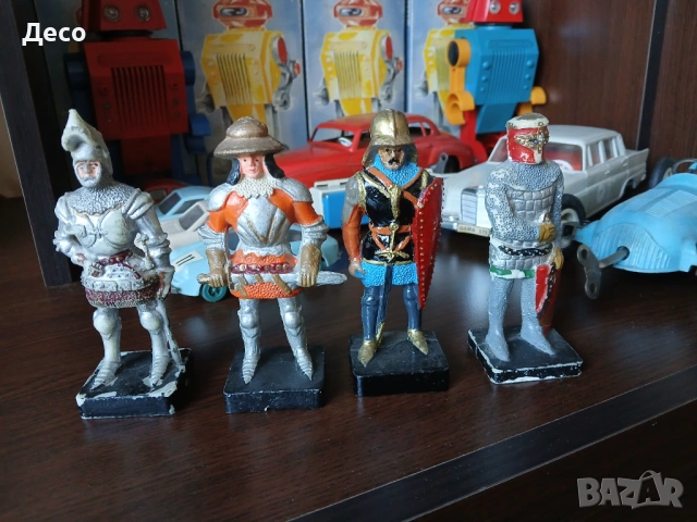 Стари полски фигурки рицари.