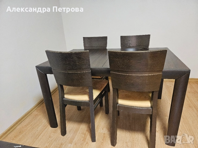 Разтегателна трапезна маса с 4 стола, снимка 2 - Маси - 52989085