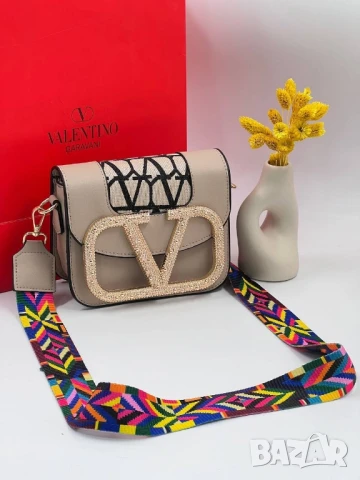 чанти valentino garavani , снимка 11 - Чанти - 51294091