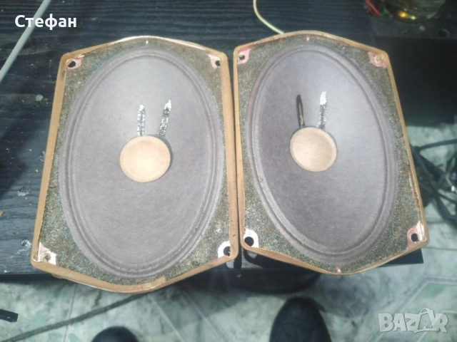 широко лентови говорители Phillips 