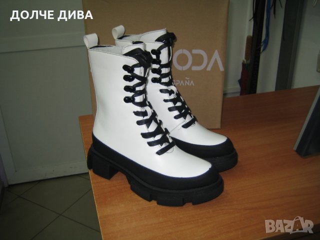 Дамски боти /кубинки/ м.6002 бяли и черни-намаление