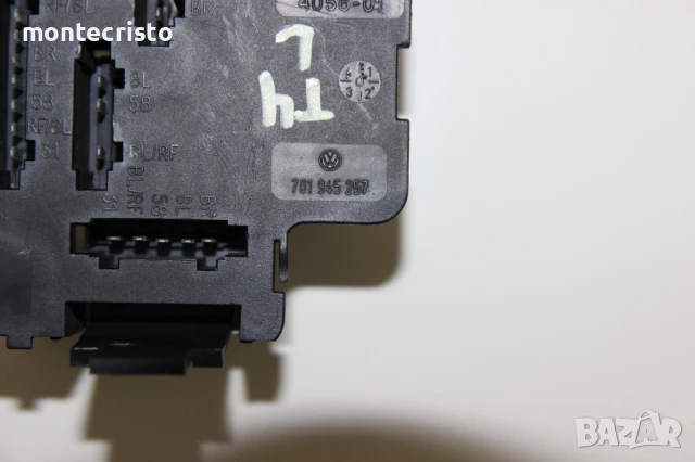 Лява платка стоп VW T4 Transporter (1990-2003г.) 701945257 / 701 945 257 ляв ламподържач, снимка 3 - Части - 51118210