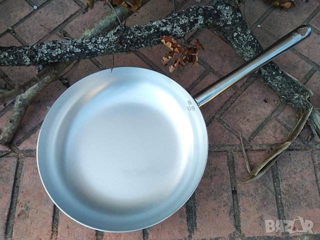 Тиган Agnelli Pan Flared High Jump Handle With Stainless ,32 см, снимка 2 - Съдове за готвене - 39965784