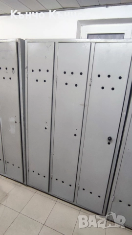 метални шкафове