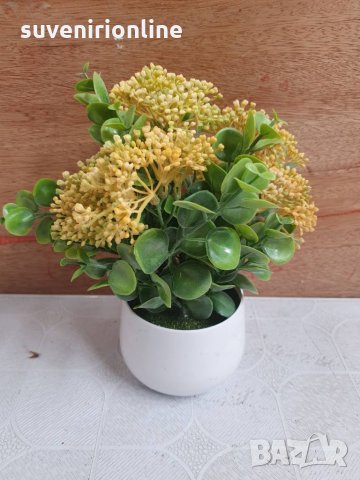 Изкуствени цветя в кашпи 