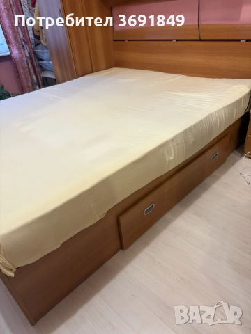 Продавам спалня 160/200 с матрак много запазени