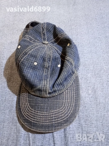 Дънкова шапка с козирка 